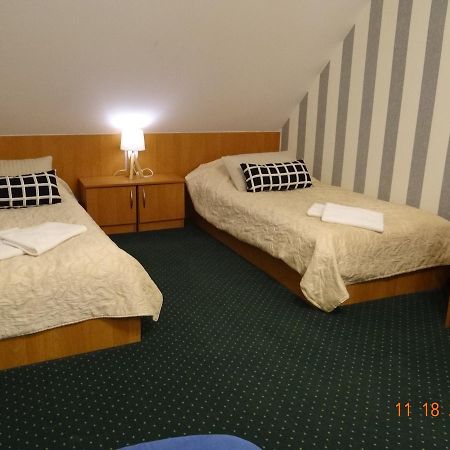 Bed and Breakfast "Arkadia" Остроленка Екстер'єр фото