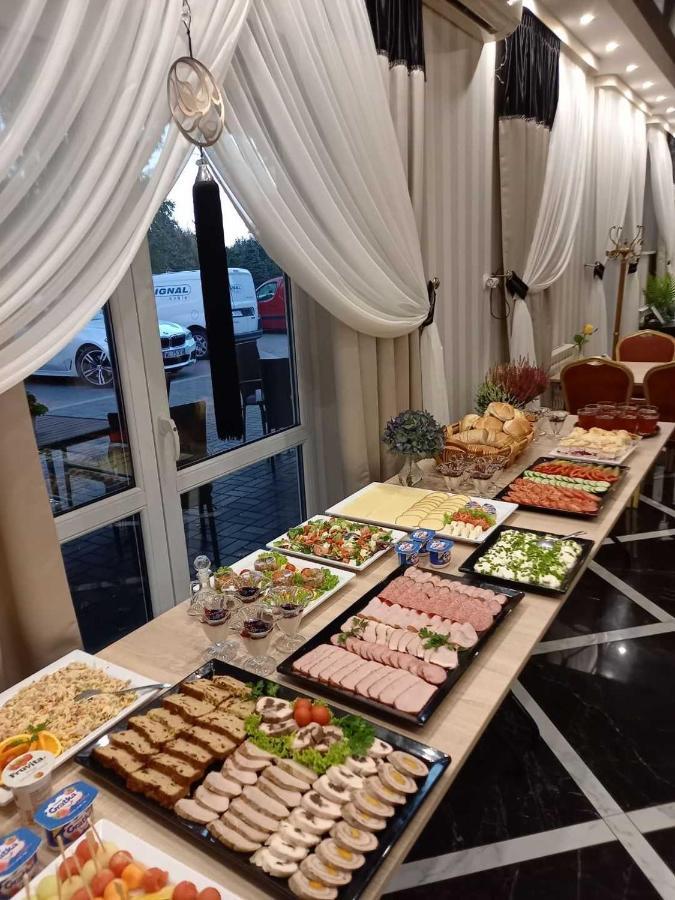 Bed and Breakfast "Arkadia" Остроленка Екстер'єр фото