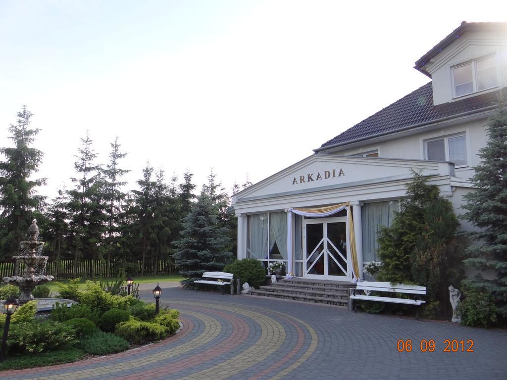 Bed and Breakfast "Arkadia" Остроленка Екстер'єр фото