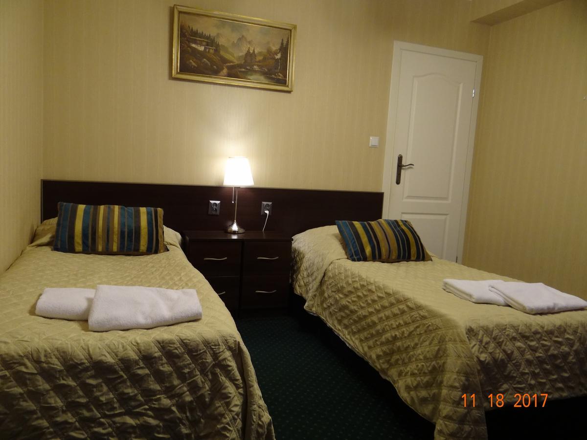 Bed and Breakfast "Arkadia" Остроленка Екстер'єр фото